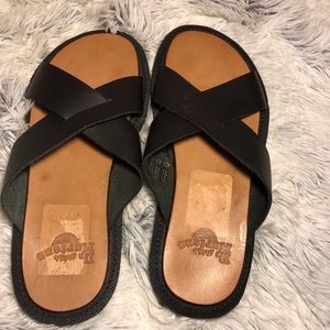 Dr Martens Air-Wair Men's Cross Strap Sandals